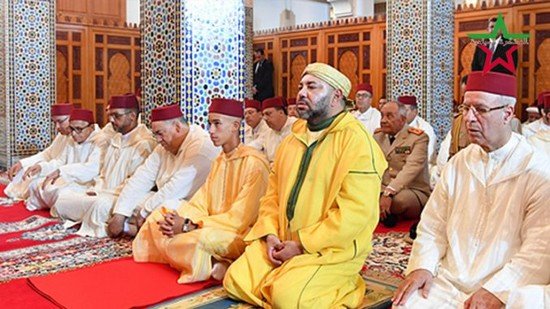 أمير المؤمنين يأمر بفتح المساجد التي شيدت أو أعيد بناؤها أو تم ترميمها في وجه المصلين